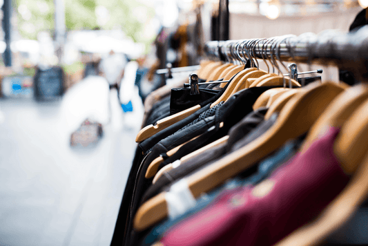 Neun Vorteile von Second-Hand-Kleidung - NIKIN EU