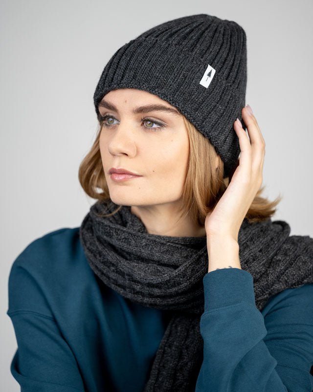 Treeanie Knitted - Black Mel - BEANIE - NIKIN