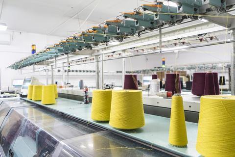 Synthetic fibre vs. natural fibre: Where are the differences? - NIKIN EU