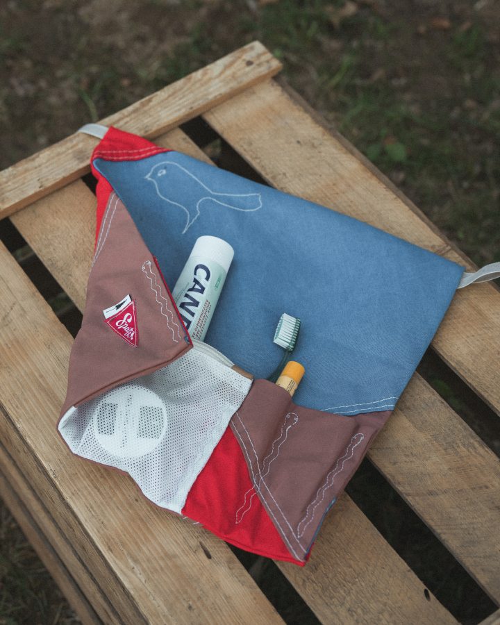 Spatz Multicolor Toiletry Bag